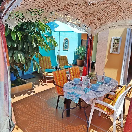 Prázdninový dům Tropical Oasis Retreat In *